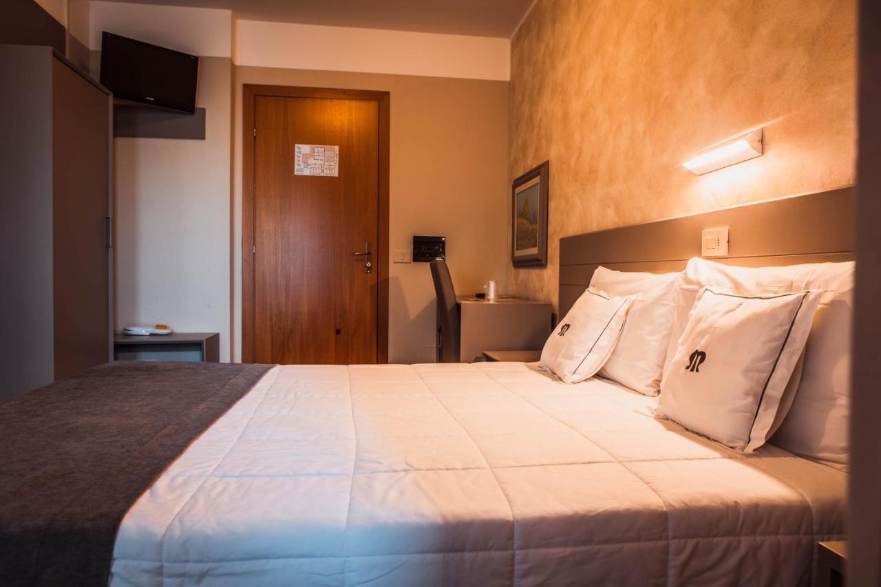 Sant'Antonio  Hotel Ai Cjastinars מראה חיצוני תמונה